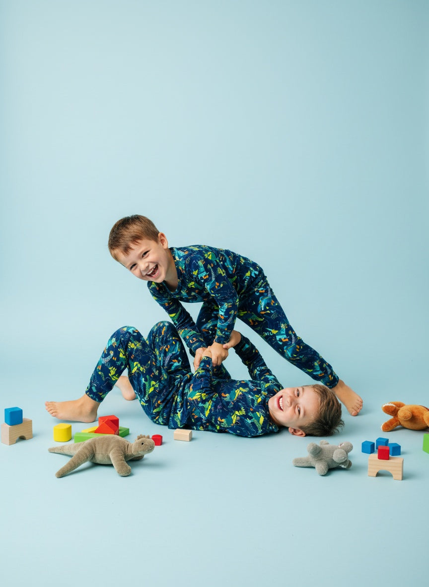 Toddler long sleeve 2-piece set.